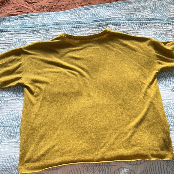 Altar'd State Top Medium Mustard Yellow Boxy Pocket Tee Short Sleeve Shirt Women - Picture 4 of 6